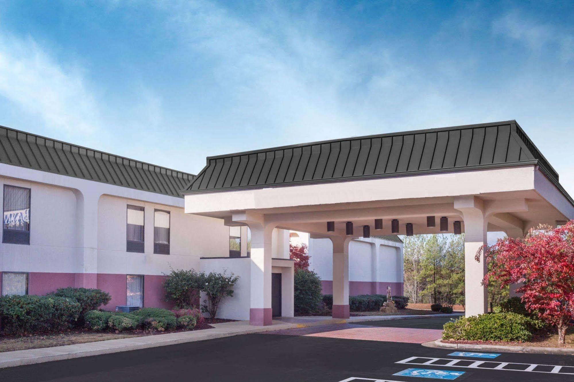 Rome Inn And Suites Exterior foto